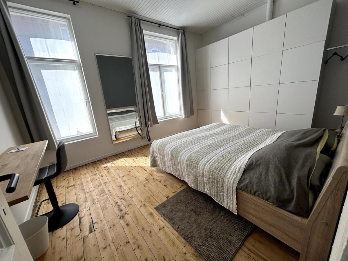 Vakantiehuis Spacious Townhouse In *