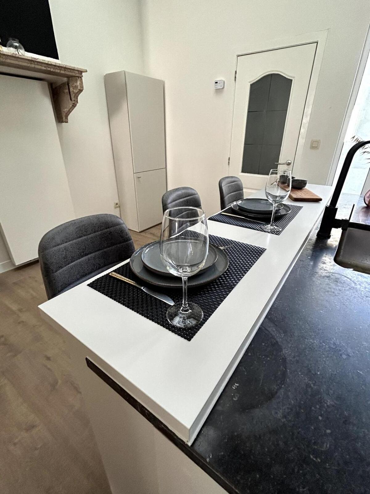 Spacious Townhouse In * Antwerpen